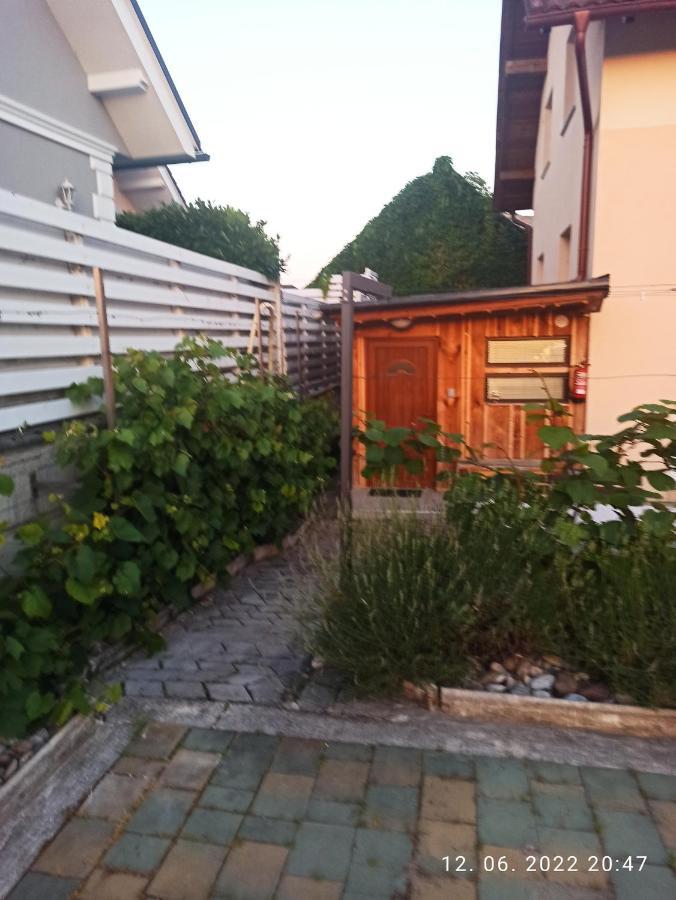 Vagon - Studio - Near Btc, Ljubljanaアパートメント エクステリア 写真